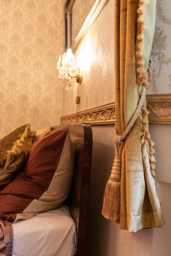 St. Terezie - Baroque Residence براغ المظهر الخارجي الصورة